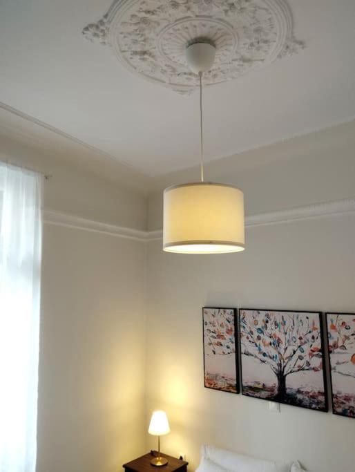 Calliope'S Neoclassical Home In The Heart Of Plaka Atena Exterior foto