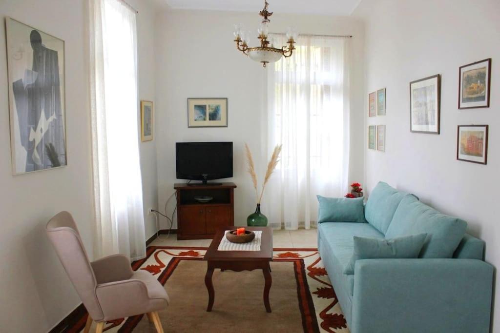 Calliope'S Neoclassical Home In The Heart Of Plaka Atena Exterior foto