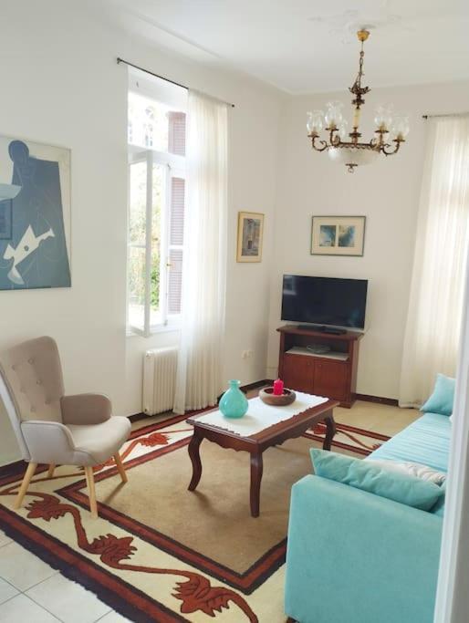 Calliope'S Neoclassical Home In The Heart Of Plaka Atena Exterior foto