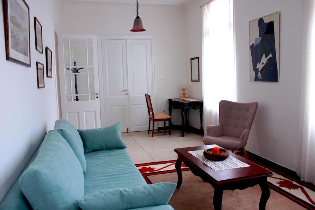 Calliope'S Neoclassical Home In The Heart Of Plaka Atena Exterior foto